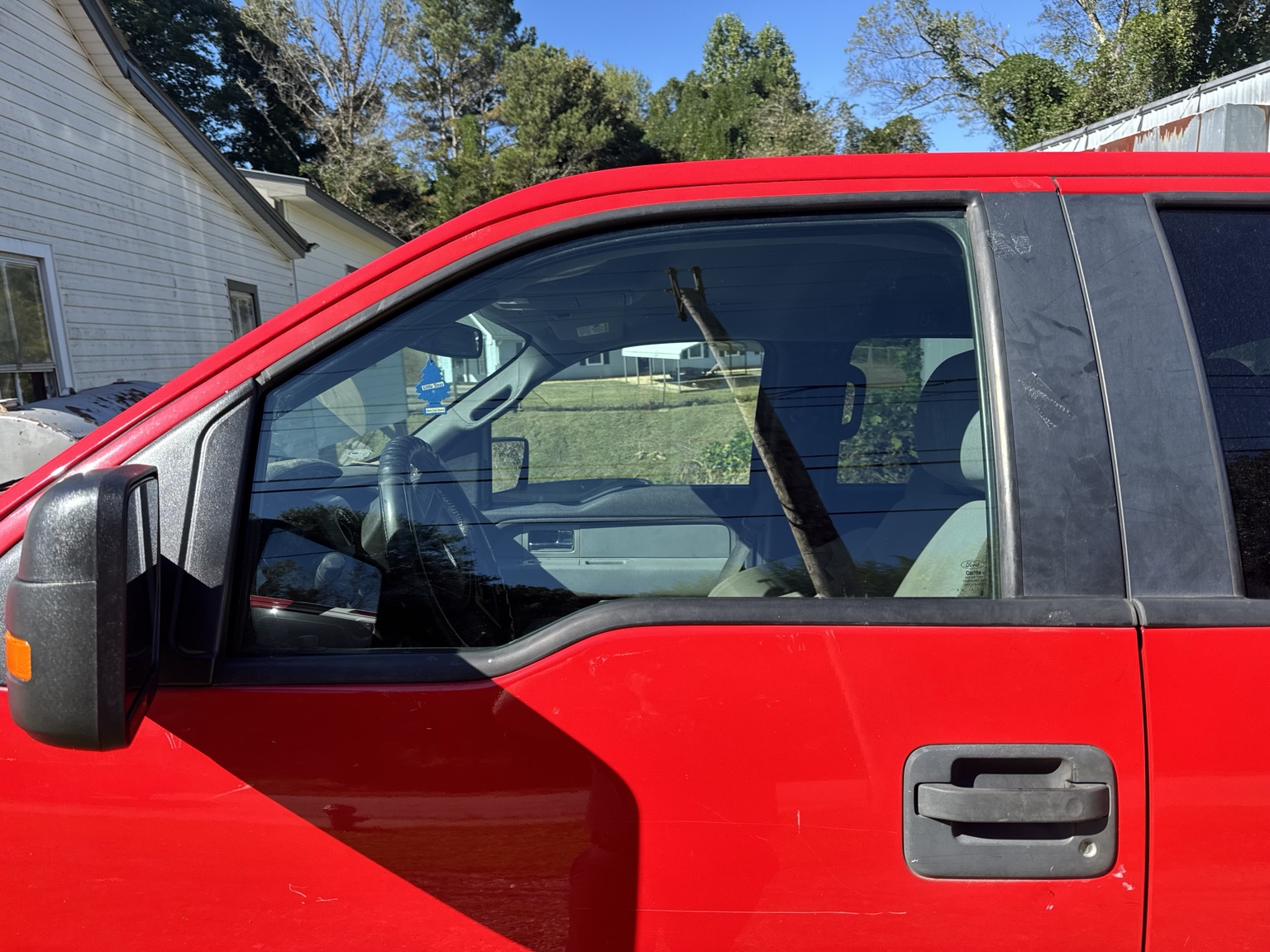 Auto glass service work